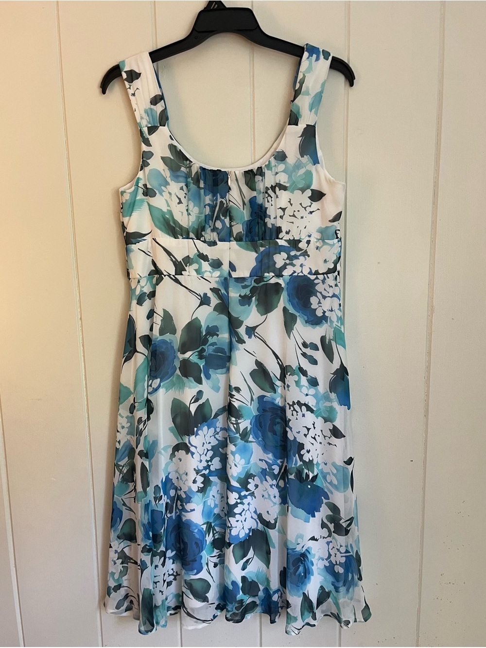 Connected Apparel White Blue Floral Chiffon Empire Waist Dress, Size 16